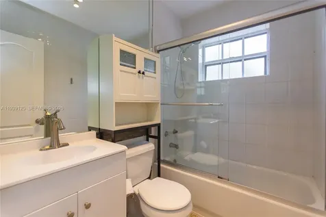 6765 SW 51st Street Miami FL 33155