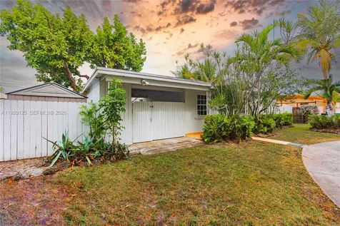 6765 SW 51st Street Miami FL 33155