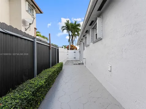 25372 SW 122nd Court Homestead FL 33032