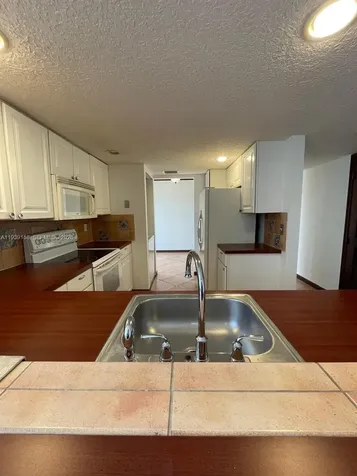 6575 W Oakland Park Boulevard Lauderhill FL 33313