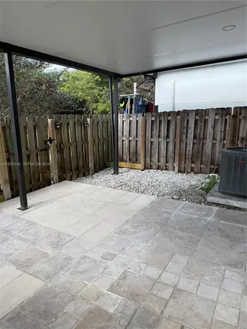 582 SW 2nd Place Florida City FL 33034