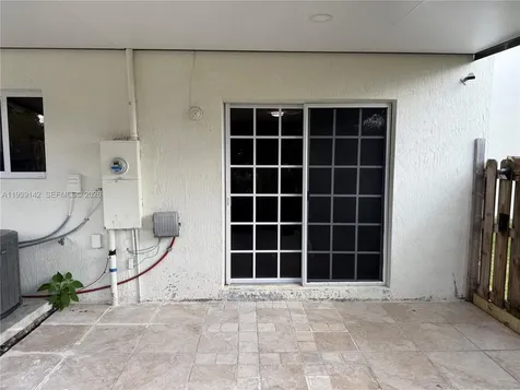 582 SW 2nd Place Florida City FL 33034