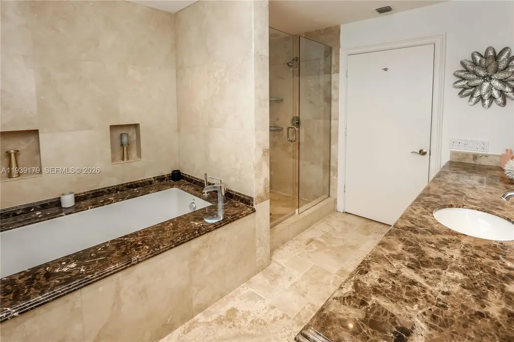 1108 Washington Street Hollywood FL 33019