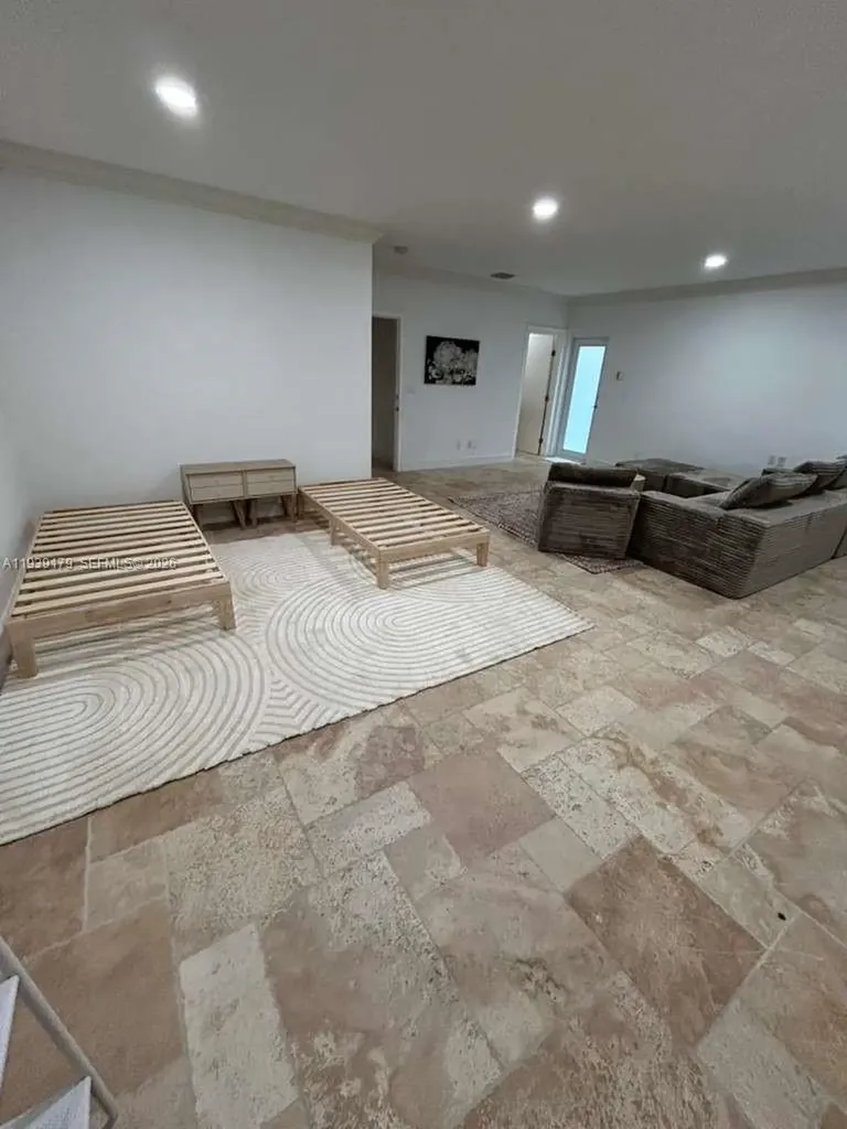 1108 Washington Street Hollywood FL 33019
