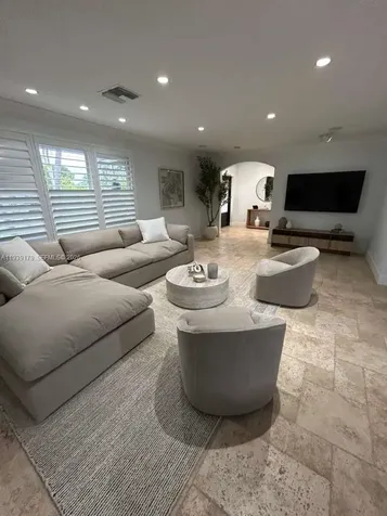 1108 Washington Street Hollywood FL 33019