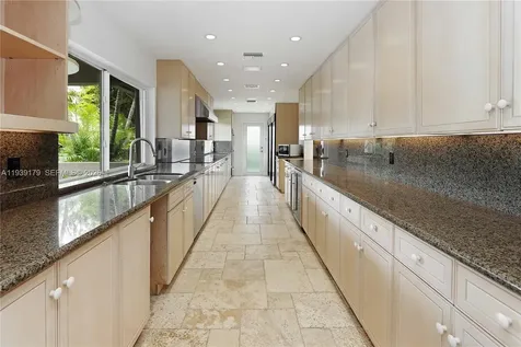 1108 Washington Street Hollywood FL 33019