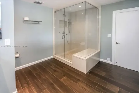1108 Washington Street Hollywood FL 33019
