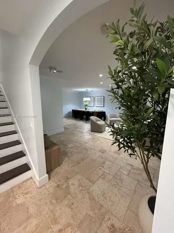 1108 Washington Street Hollywood FL 33019