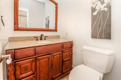 1108 Washington Street Hollywood FL 33019