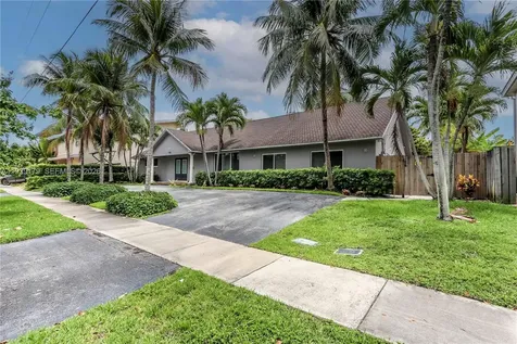 1108 Washington Street Hollywood FL 33019