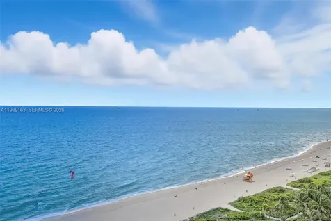 2555 Collins Avenue Miami Beach FL 33140