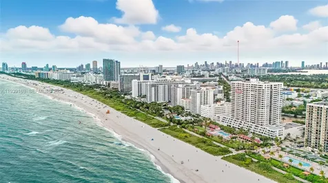 2555 Collins Avenue Miami Beach FL 33140