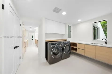 7540 Los Pinos Boulevard Coral Gables FL 33143