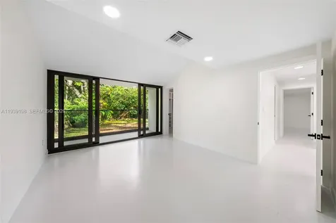 7540 Los Pinos Boulevard Coral Gables FL 33143