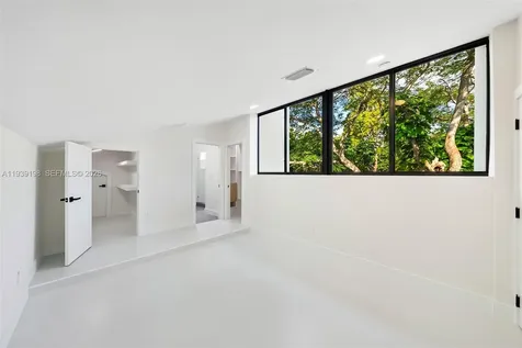 7540 Los Pinos Boulevard Coral Gables FL 33143