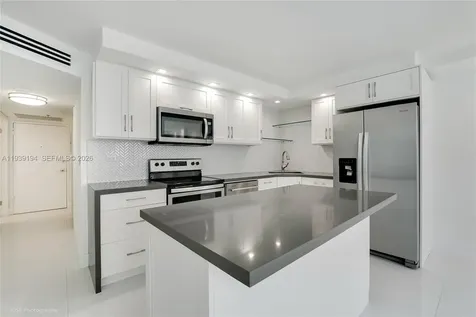 6039 Collins Avenue Miami Beach FL 33140