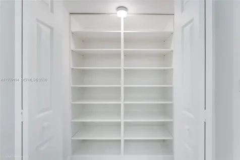6039 Collins Avenue Miami Beach FL 33140