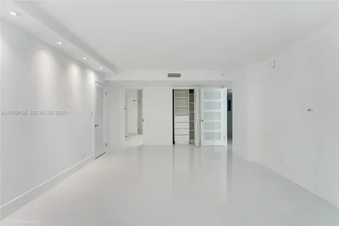 6039 Collins Avenue Miami Beach FL 33140