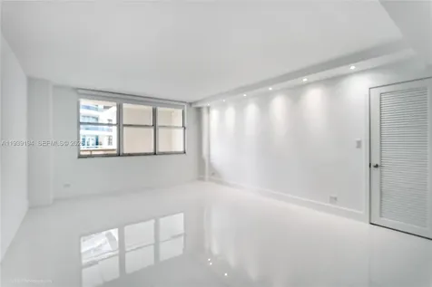 6039 Collins Avenue Miami Beach FL 33140