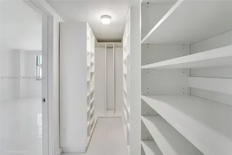 6039 Collins Avenue Miami Beach FL 33140