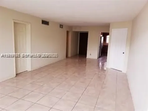 1450 NE 191st Street Miami FL 33179
