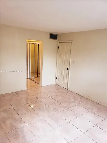1450 NE 191st Street Miami FL 33179