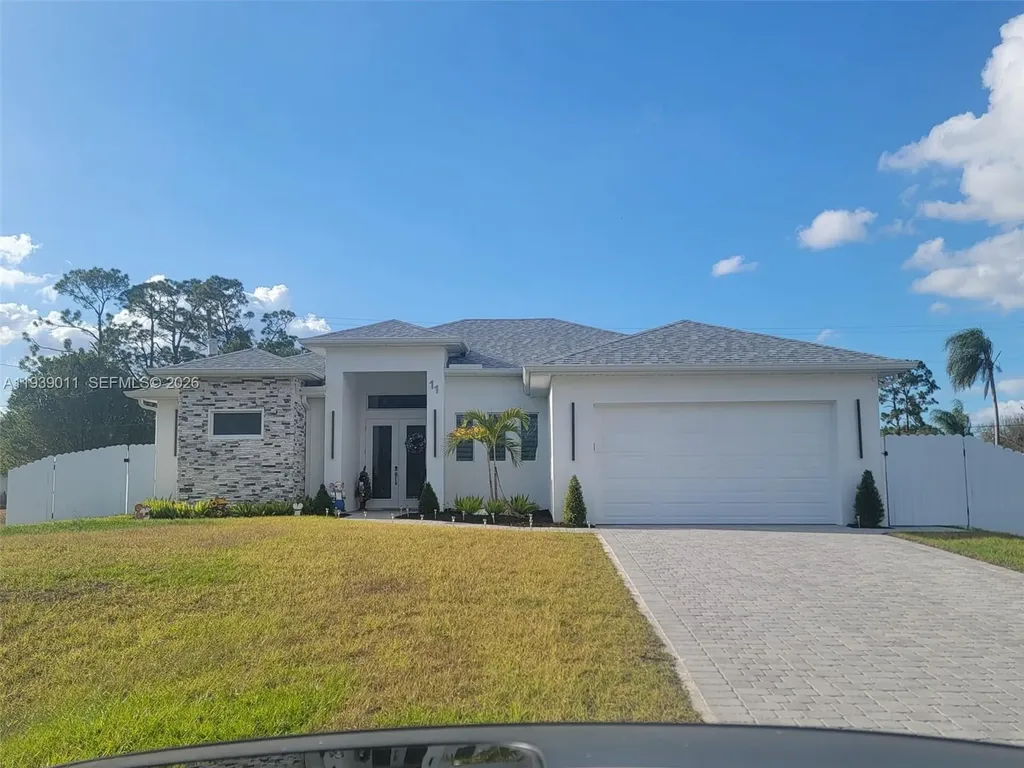 11 Connecticut Road Lehigh Acres FL 33936
