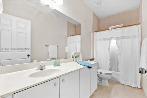 1081 NE 41st Terrace Homestead FL 33033