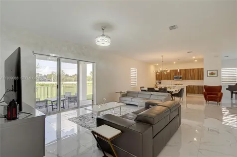4367 SW 123 Lane Davie FL 33330