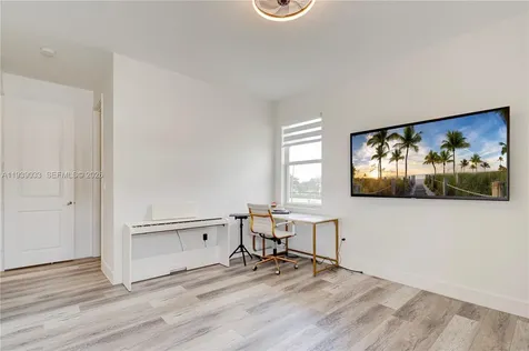 4367 SW 123 Lane Davie FL 33330