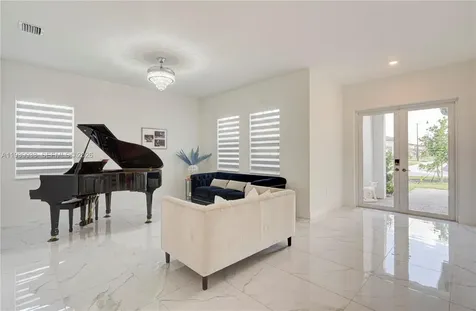 4367 SW 123 Lane Davie FL 33330