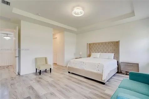 4367 SW 123 Lane Davie FL 33330