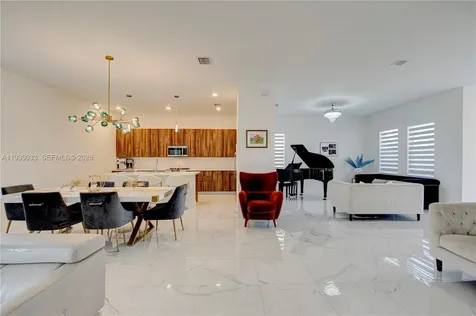 4367 SW 123 Lane Davie FL 33330