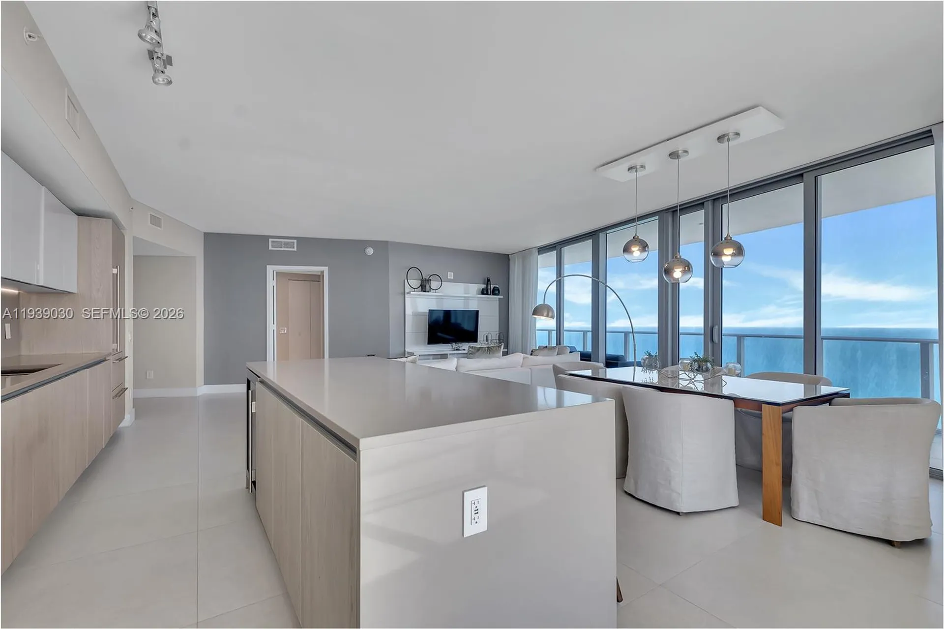 4111 S Ocean Drive Hollywood FL 33019