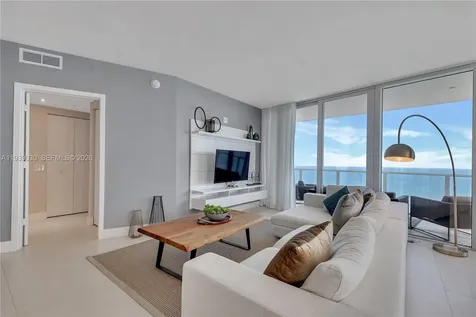 4111 S Ocean Drive Hollywood FL 33019