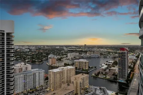 4111 S Ocean Drive Hollywood FL 33019