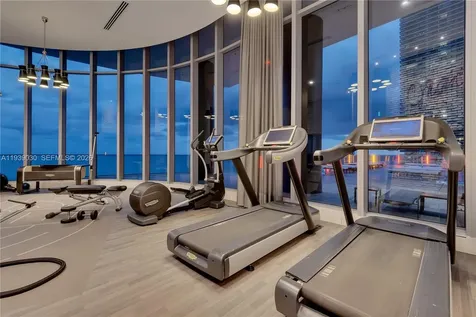 4111 S Ocean Drive Hollywood FL 33019