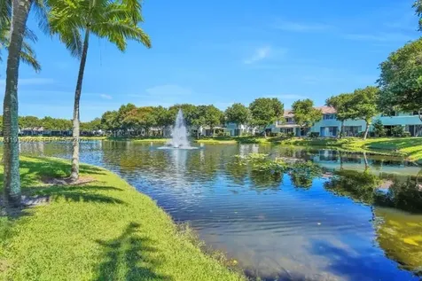 1942 Alamanda Way Riviera Beach FL 33404