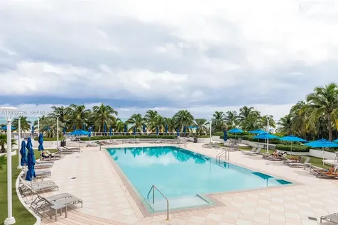 100 Lincoln Road Miami Beach FL 33139