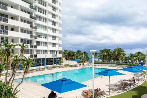 100 Lincoln Road Miami Beach FL 33139