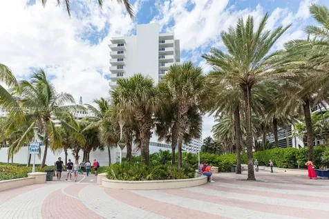 100 Lincoln Road Miami Beach FL 33139