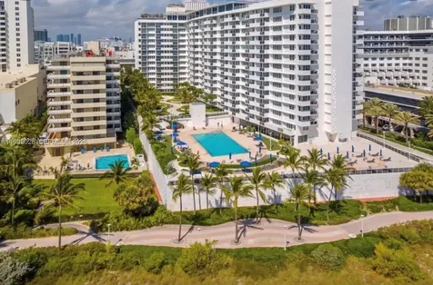 100 Lincoln Road Miami Beach FL 33139