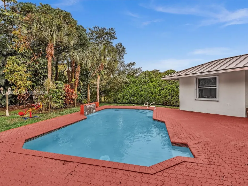 8720 NW 18th Street Coral Springs FL 33071