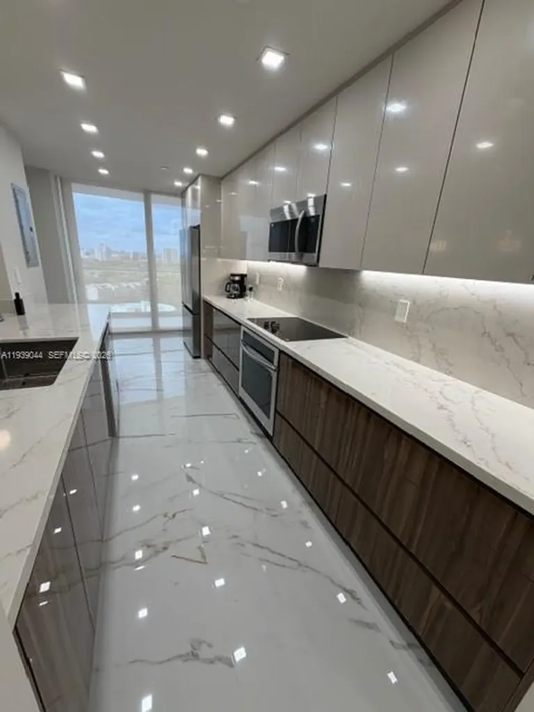 19707 Turnberry Way Aventura FL 33180
