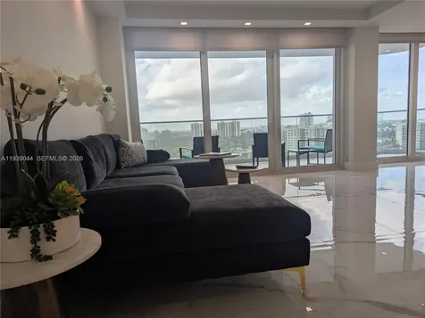 19707 Turnberry Way Aventura FL 33180