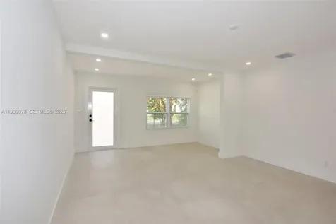 1084 NW 66th Street Miami FL 33150