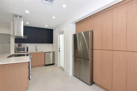 1084 NW 66th Street Miami FL 33150