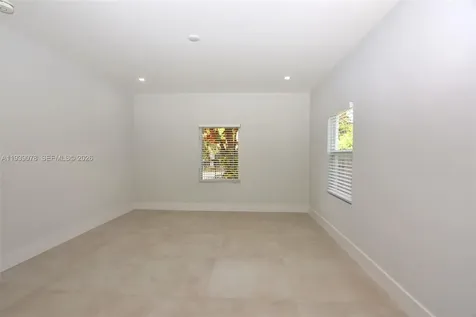 1084 NW 66th Street Miami FL 33150