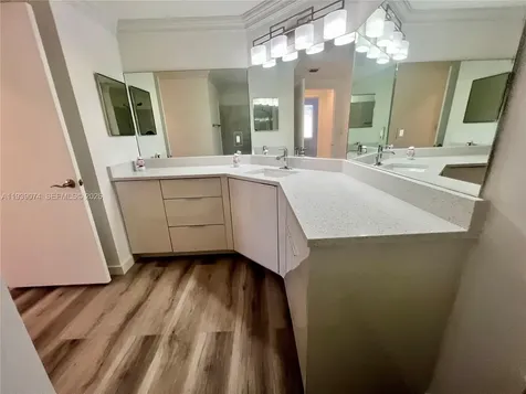 1000 Scotia Drive Hypoluxo FL 33462