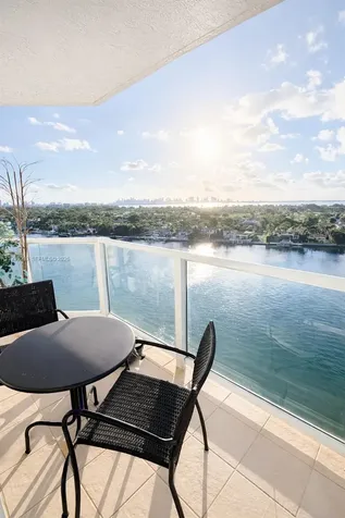 5900 Collins Avenue Miami Beach FL 33140